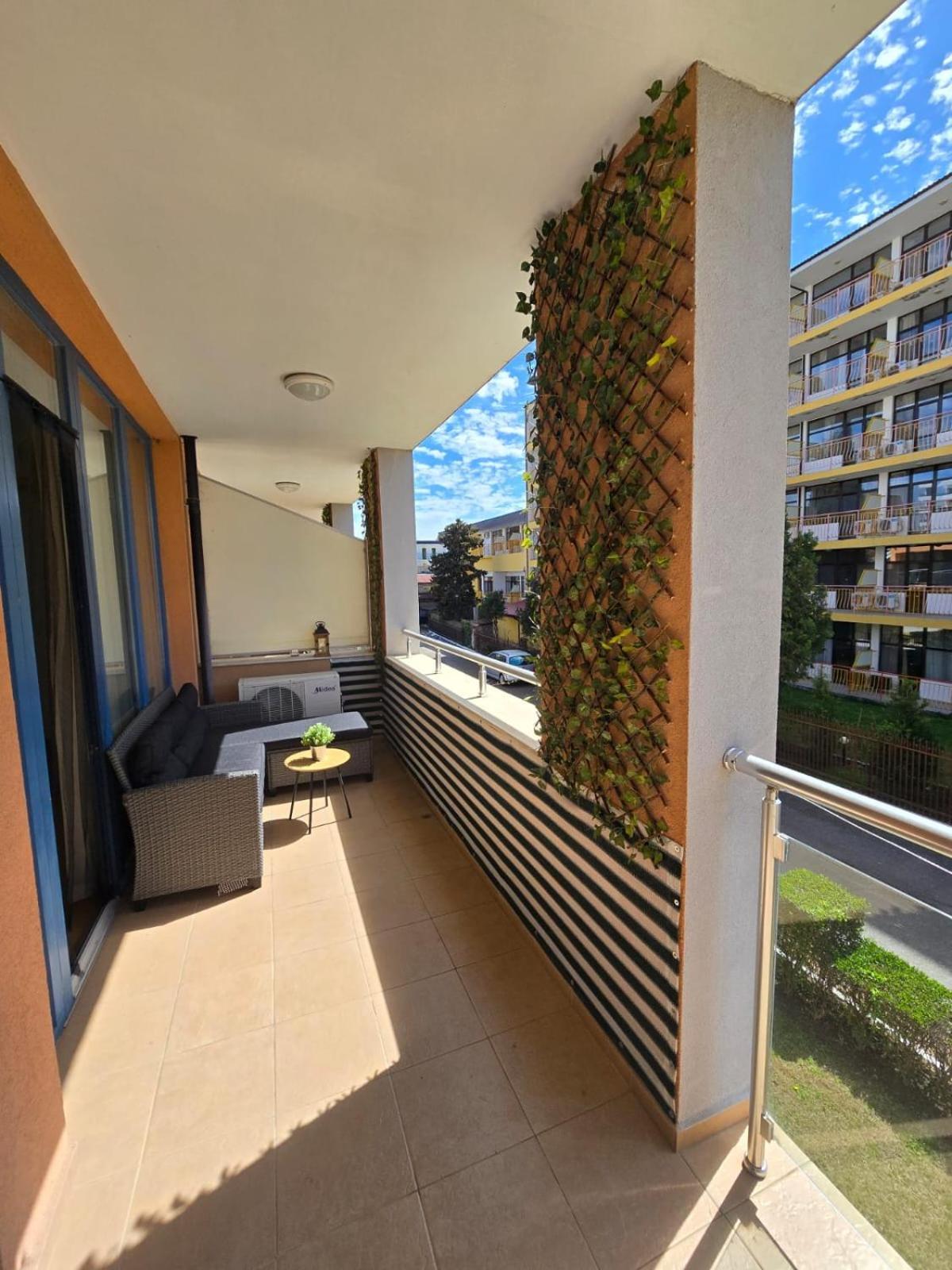 Apartment In Trakia Plaza Slăntjev Brjag Exteriör bild